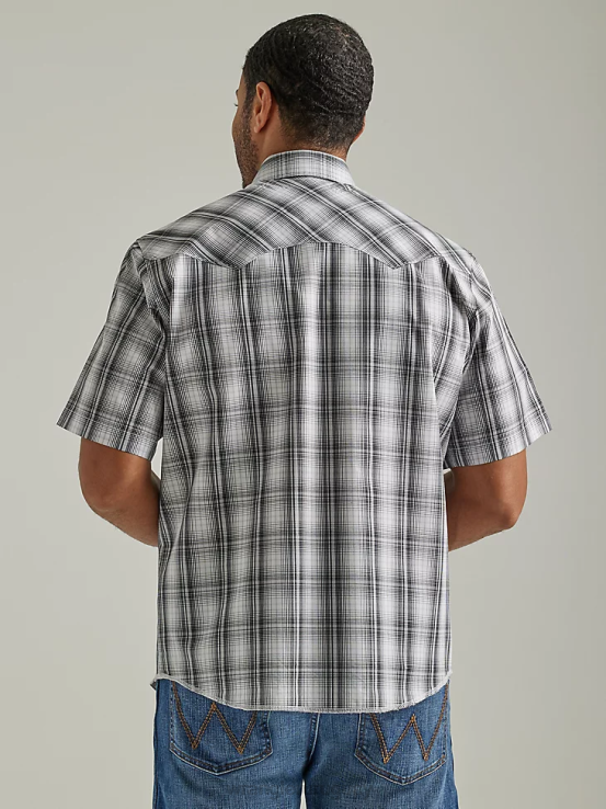 ajedrez gris Wrangler hombres Camisa a cuadros con broche occidental de manga corta a presión a la moda ropa F8J4V463