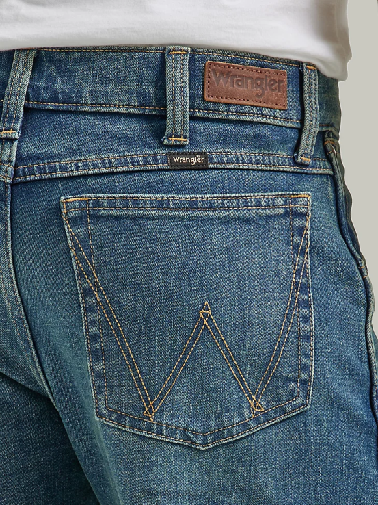bodega Wrangler hombres pantalón corto de mezclilla con cinturilla de comodidad ilimitada ropa F8J4V589