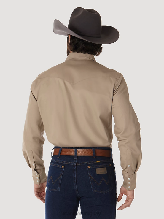 caqui Wrangler hombres camisa de trabajo sólida con broche occidental de manga larga y acabado firme con corte vaquero ropa F8J4V417