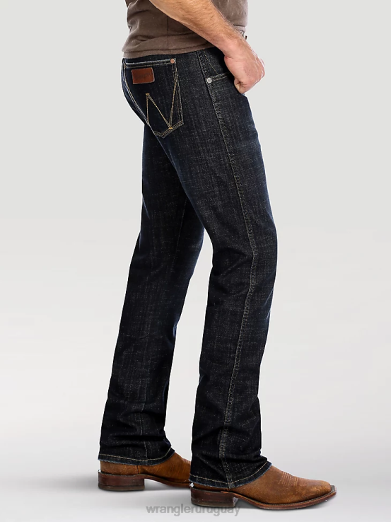 dax Wrangler hombres jeans retro con corte tipo bota y corte slim ropa F8J4V4