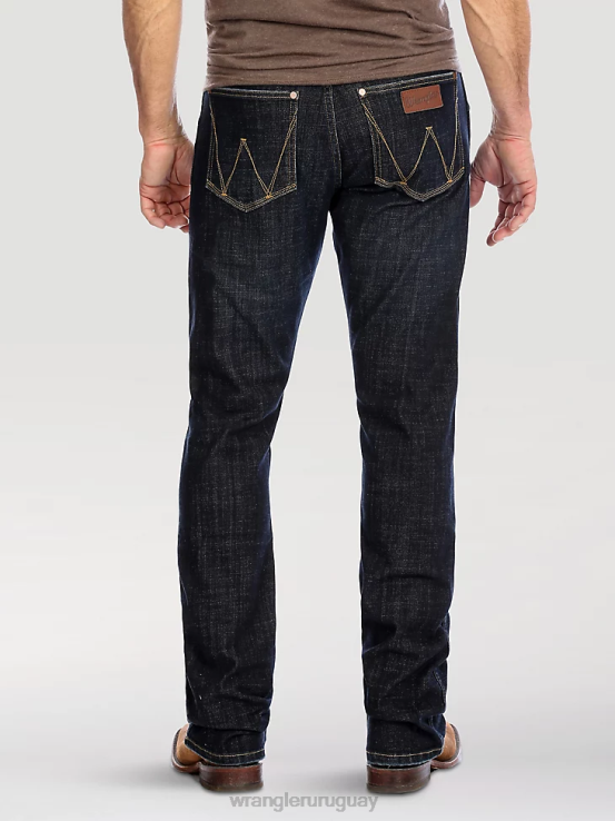 dax Wrangler hombres jeans retro con corte tipo bota y corte slim ropa F8J4V4