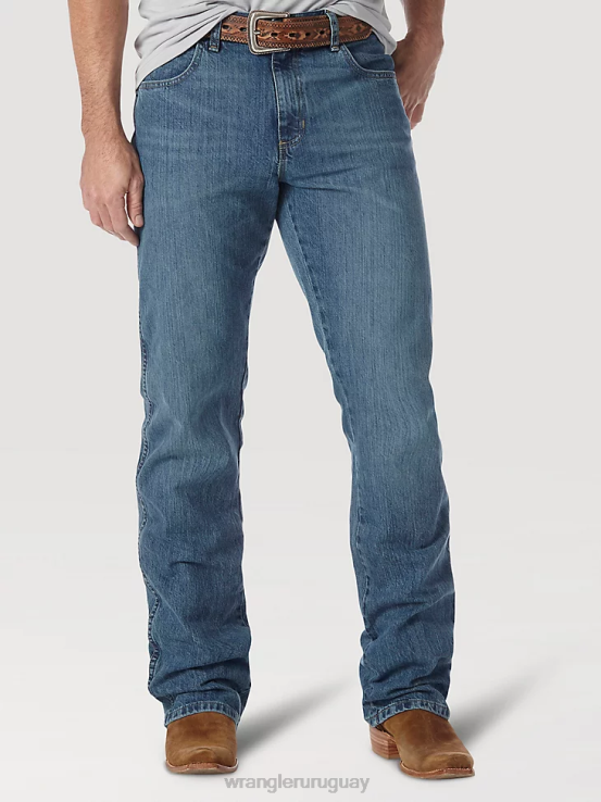 gastado Wrangler hombres jeans retro con corte tipo bota y corte slim ropa F8J4V9