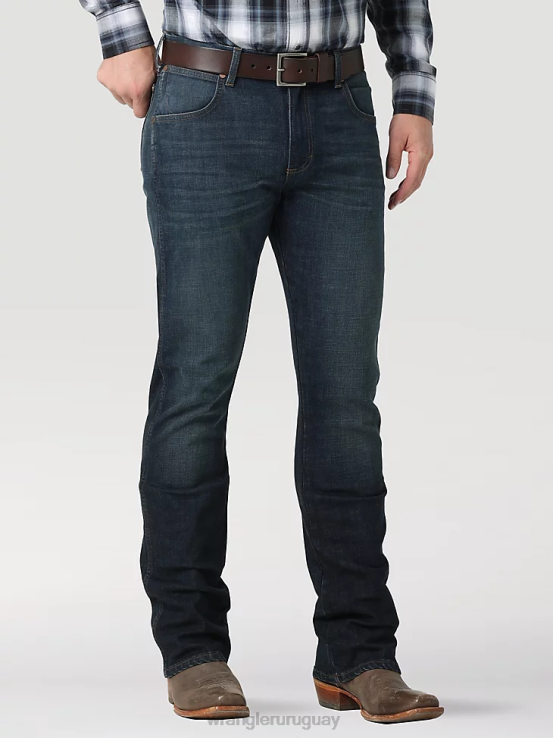 madera Wrangler hombres jeans retro con corte tipo bota y corte slim ropa F8J4V10