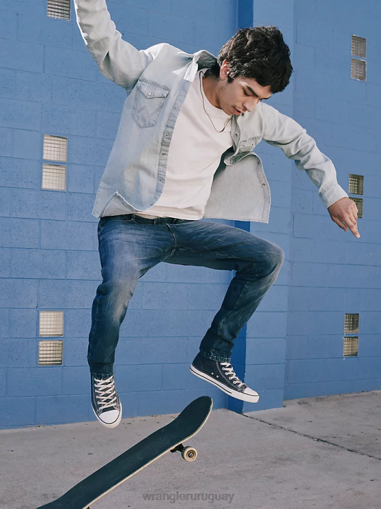 lavado claro rasgado Wrangler hombres vaqueros holgados Heritage Redding ropa F8J4V185