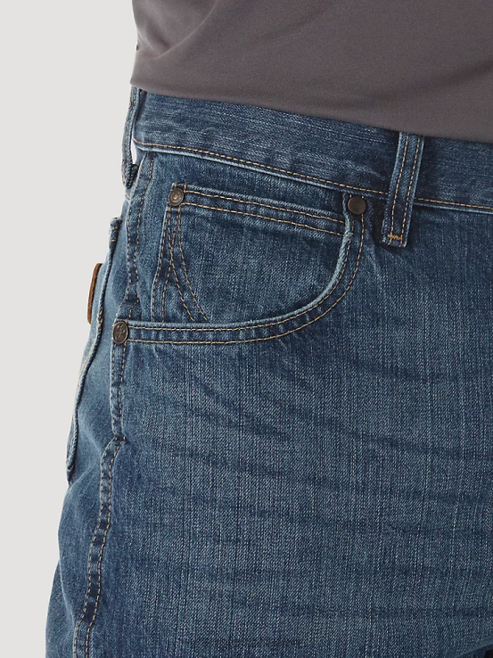 lavado de tuberculosis Wrangler hombres jeans retro con corte tipo bota y corte relajado ropa F8J4V42