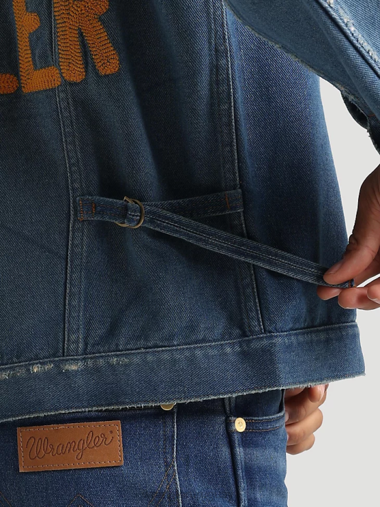 lavado oscuro Wrangler hombres chaqueta estilo camionero de mezclilla clásica ropa F8J4V611