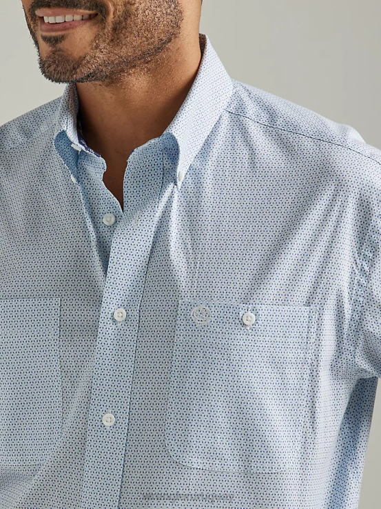 ligeramente azul Wrangler hombres Camisa con estampado de botones y 2 bolsillos de manga corta George Strait ropa F8J4V365