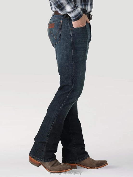 madera Wrangler hombres jeans retro con corte tipo bota y corte slim ropa F8J4V10