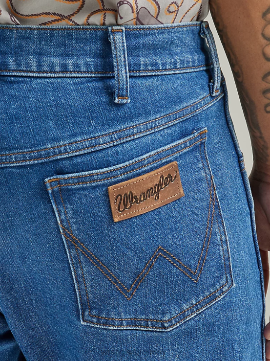 negro Wrangler hombres Vaqueros Authentics de corte regular de algodón ropa F8J4V147