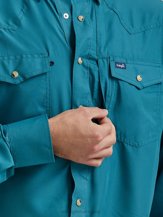verde azulado profundo Wrangler hombres Camisa lisa de manga larga con broche de rendimiento ropa F8J4V433